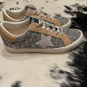 Vintage Havana Sneakers